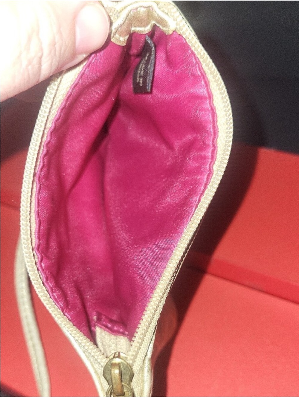 Vintage Y2K Coach Julia Op Art Signature Wristlet – Metallic Gold & Fuchsia - Picture 4 of 5